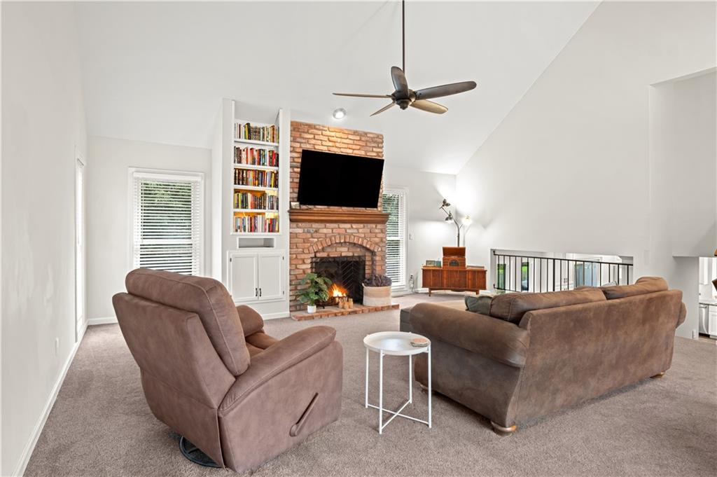 6963 N Atkins Avenue Property Photo 3