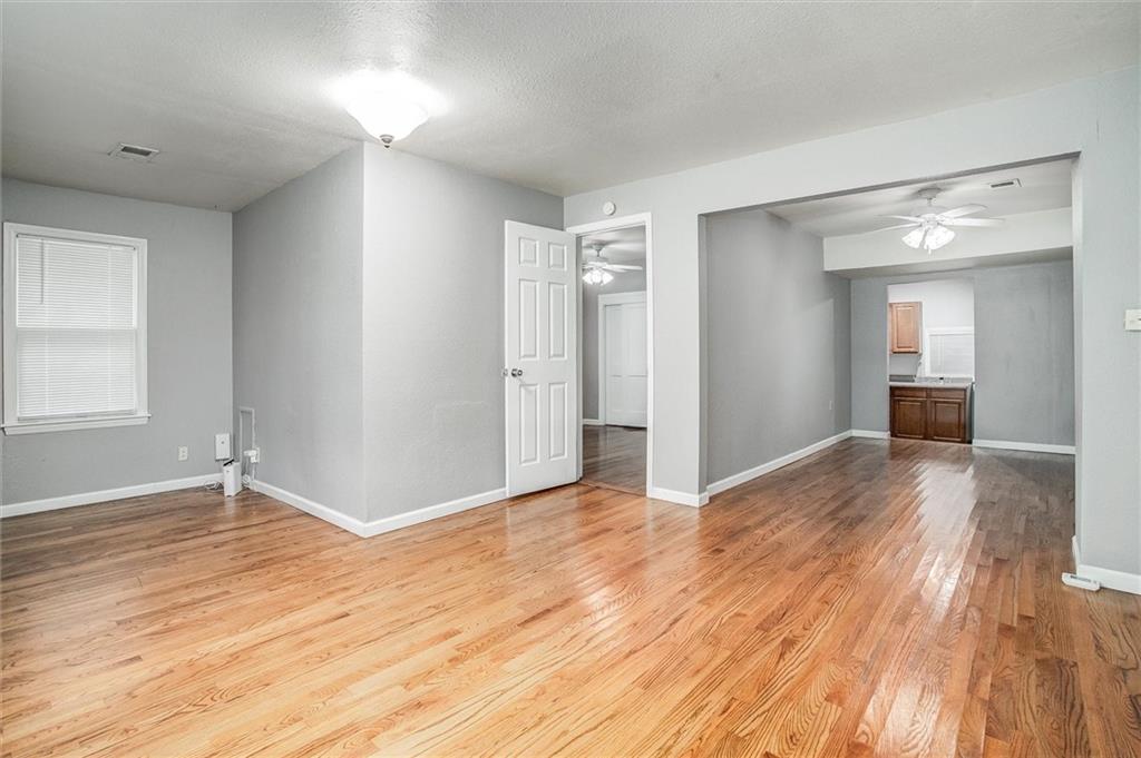 8249 Ward Parkway Property Photo 16