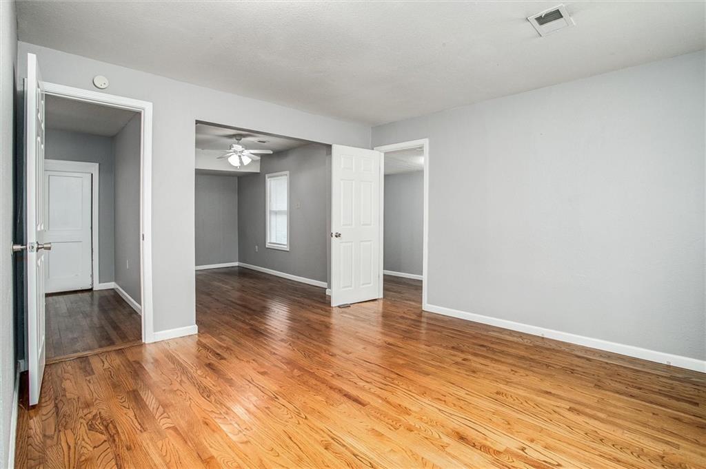 8249 Ward Parkway Property Photo 18