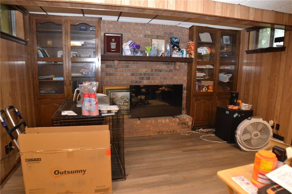 8001 N Lydia Avenue Property Photo 27