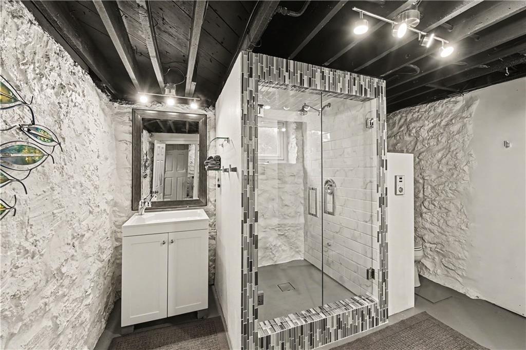 3206 W 42nd Avenue Property Photo 16