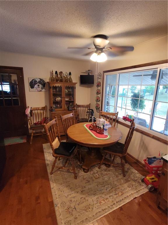 203 Fireside Drive Property Photo 6