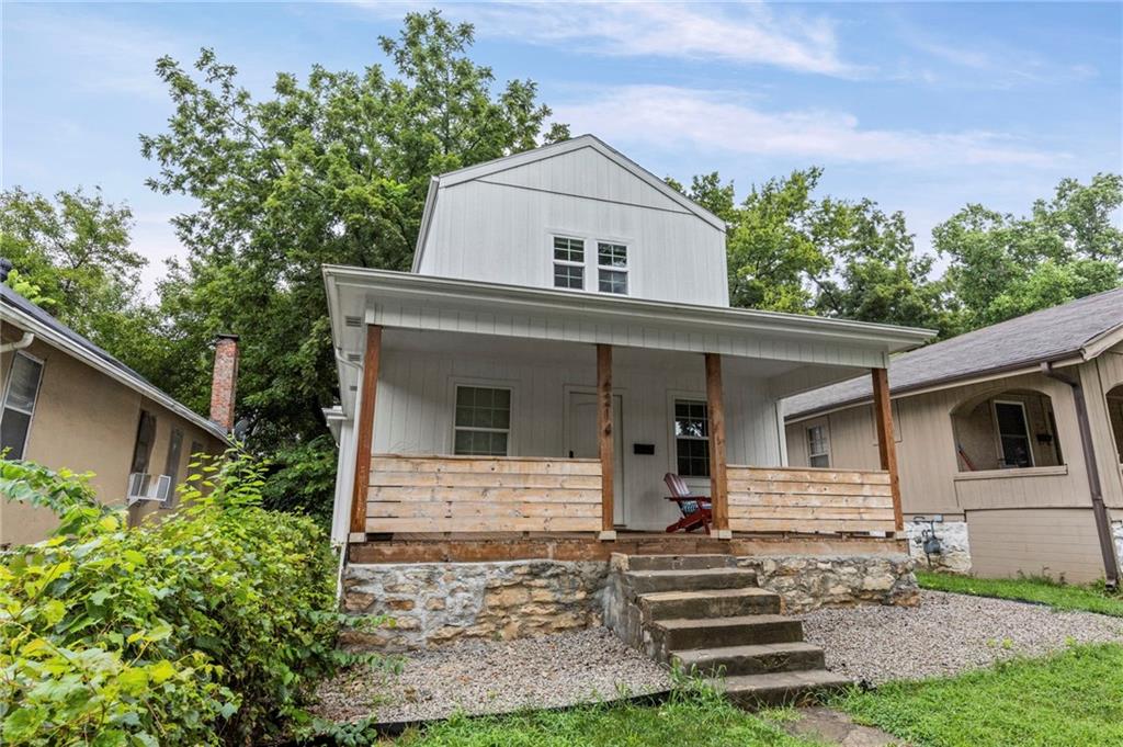 6214 Tracy Avenue Property Photo 4
