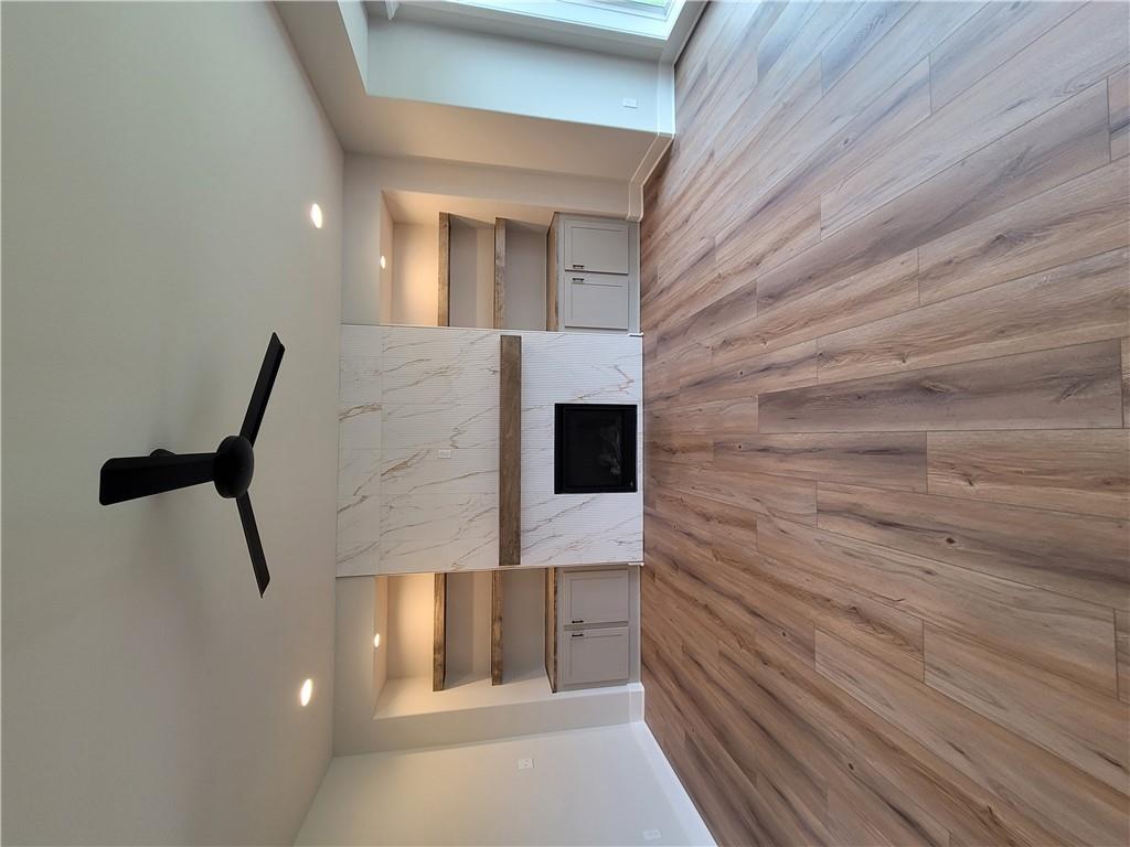 9021 N Colorado Avenue Property Photo 8