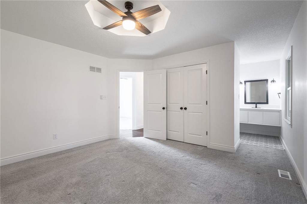 520 Ne Bristol Drive Property Photo 15