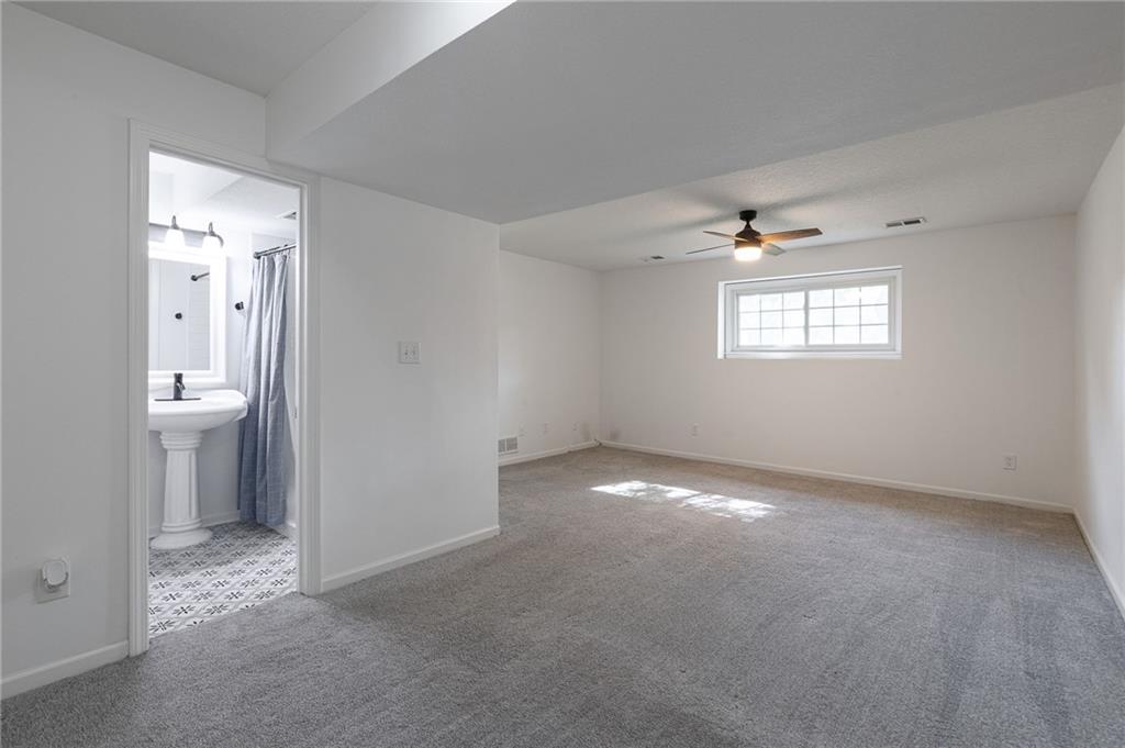 520 Ne Bristol Drive Property Photo 23