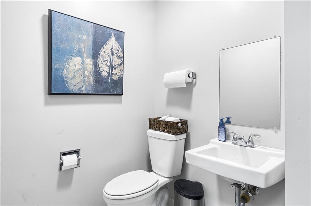 605 W Saint John Street Property Photo 10