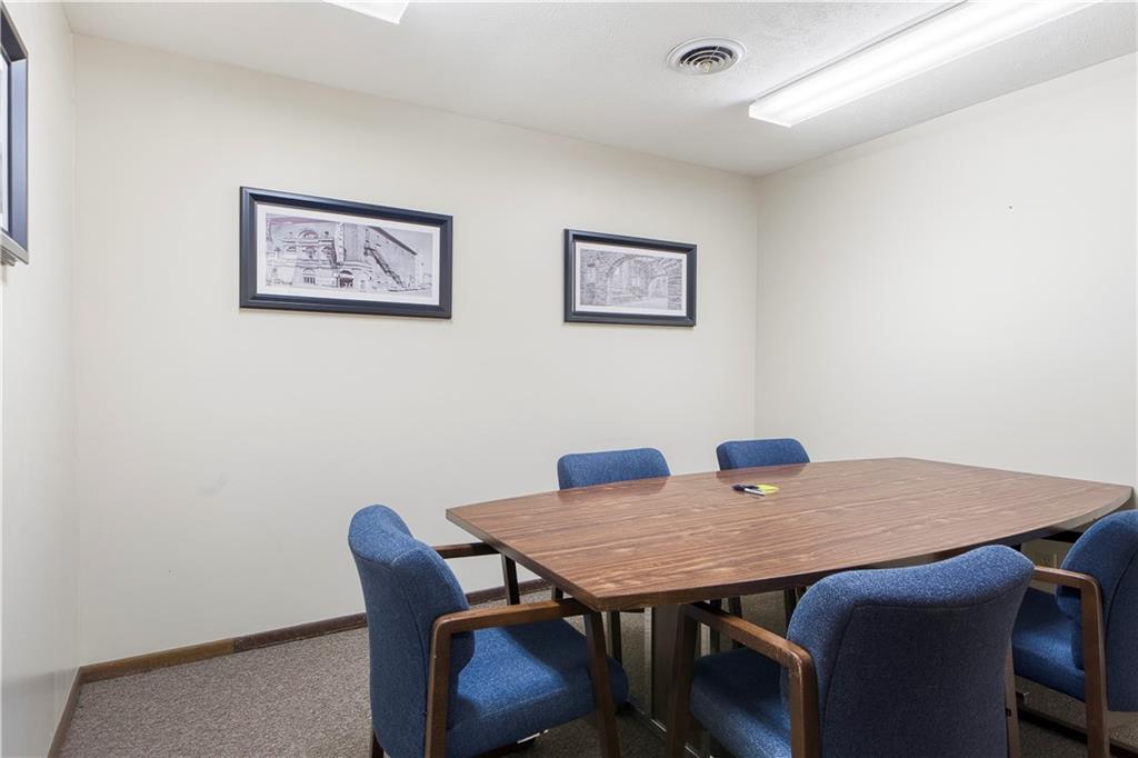 605 W Saint John Street Property Photo 14