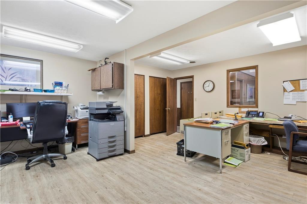 605 W Saint John Street Property Photo 22