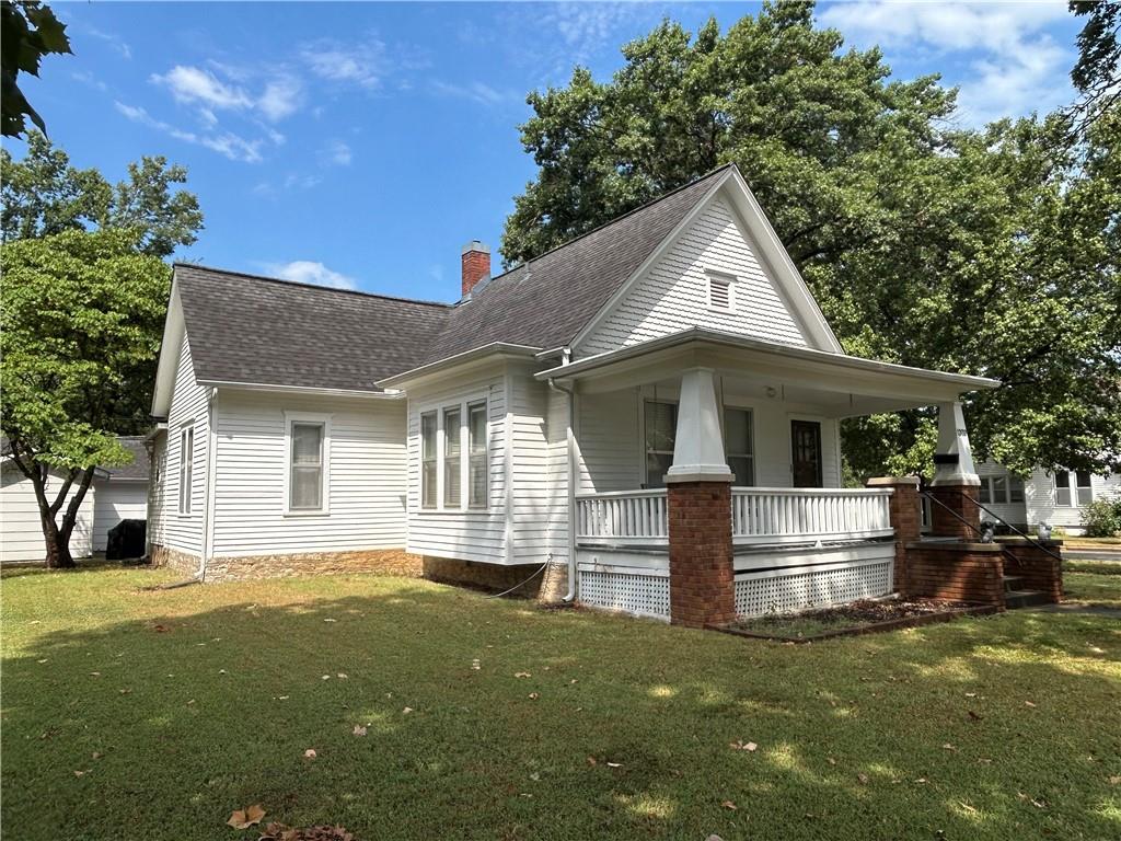 1202 S Main Street Property Photo 2