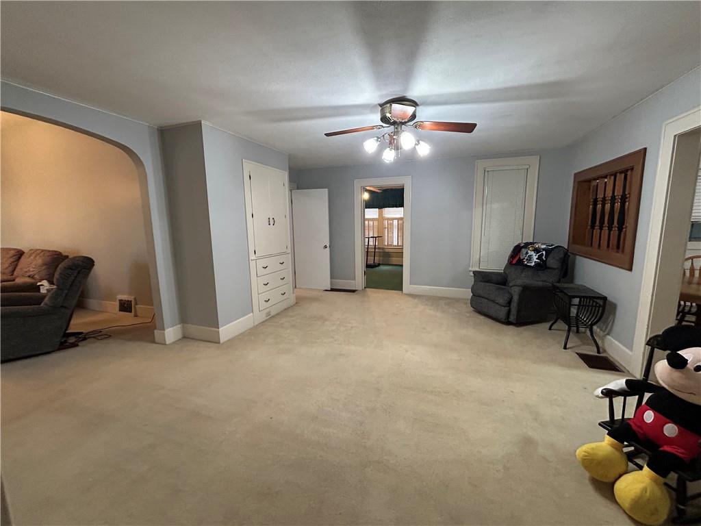 1202 S Main Street Property Photo 9