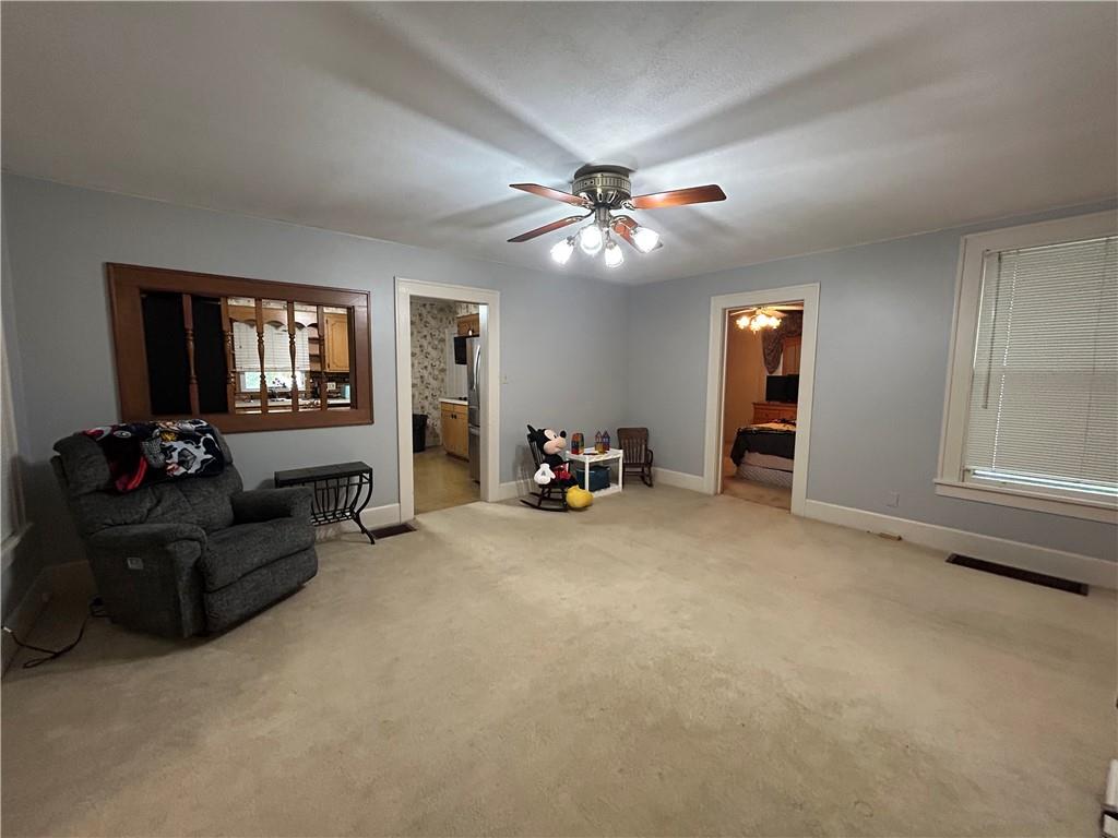 1202 S Main Street Property Photo 10