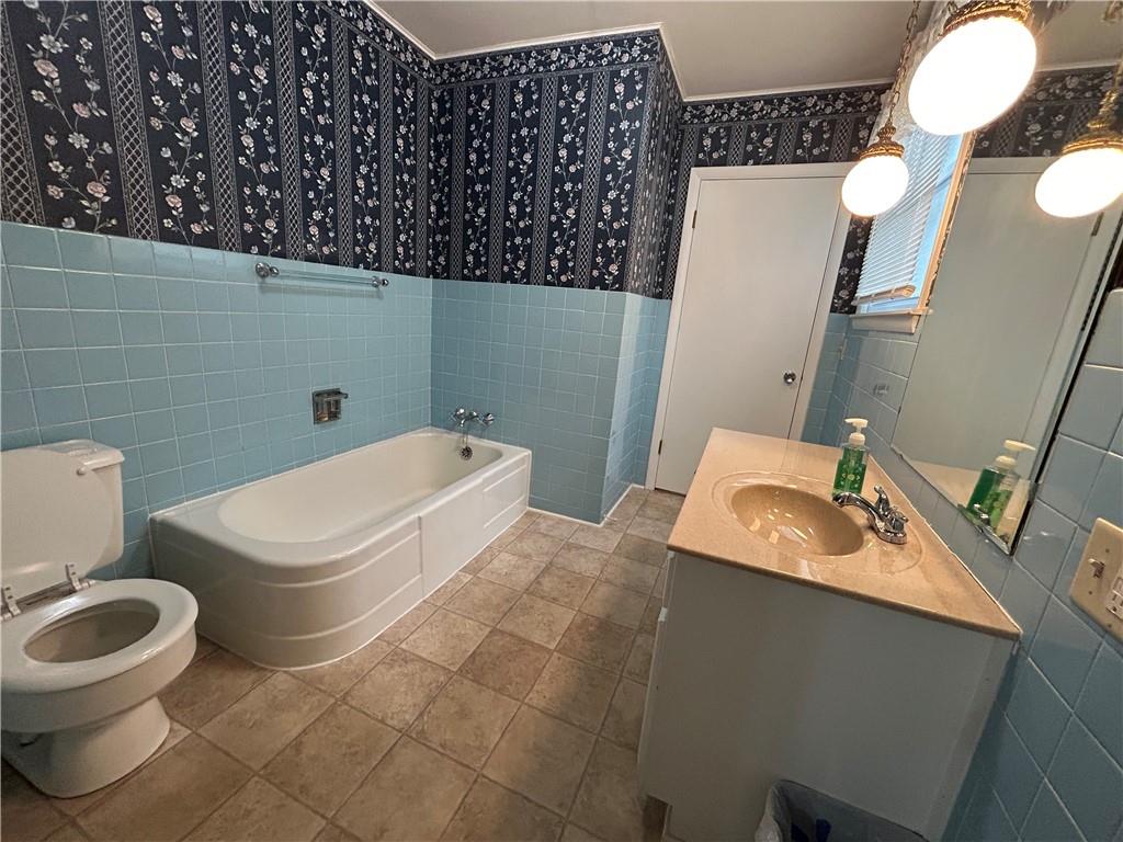 1202 S Main Street Property Photo 14