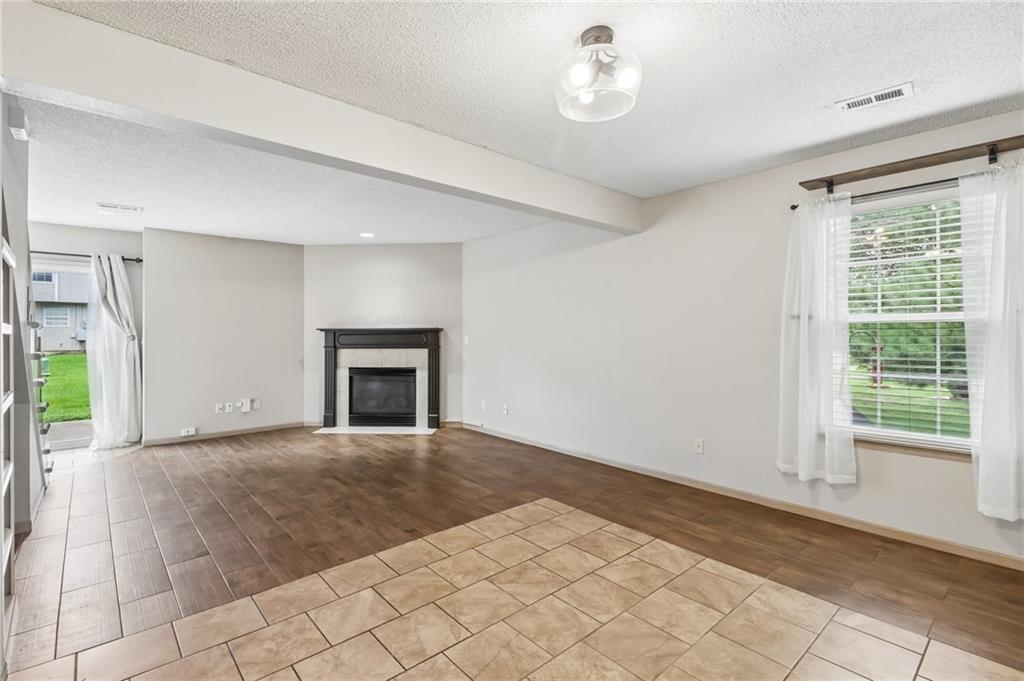 1347 Se Broadway Circle Property Photo 4