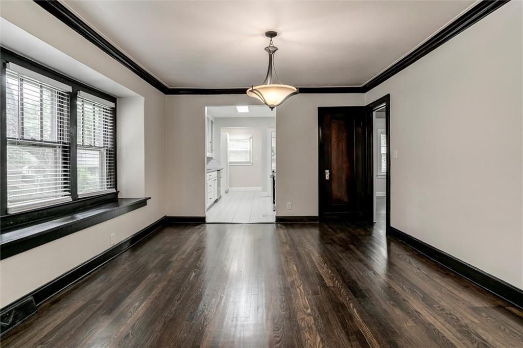 4206 Bell Street Property Photo 4