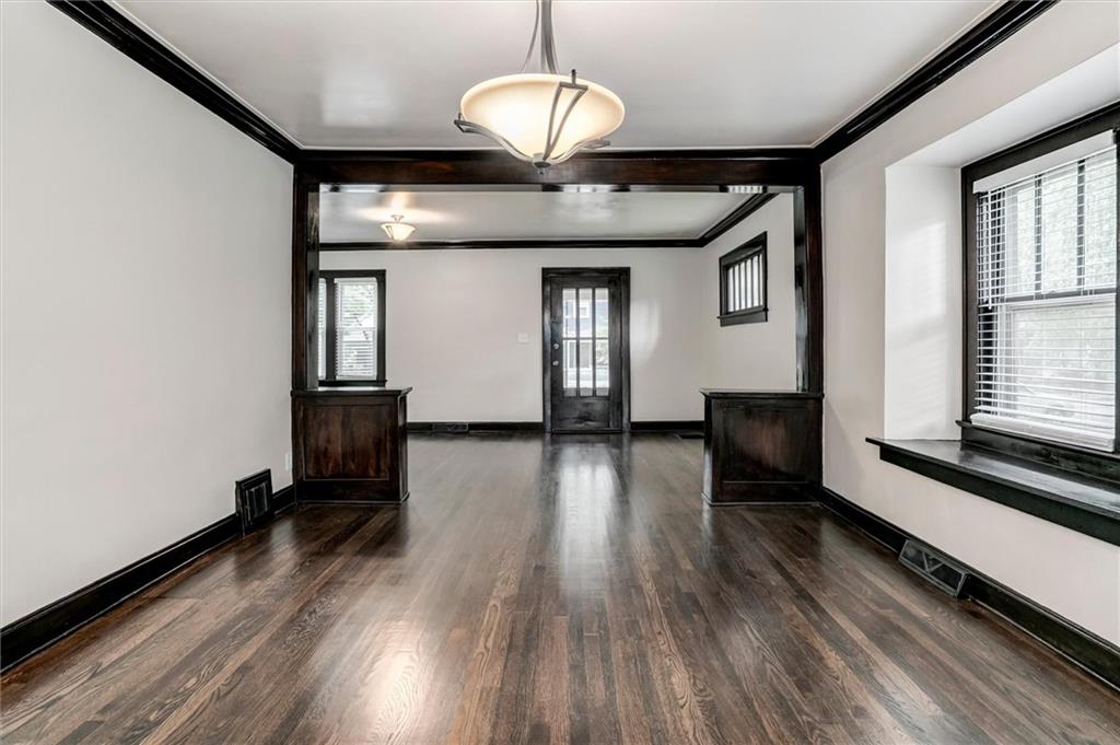 4206 Bell Street Property Photo 6