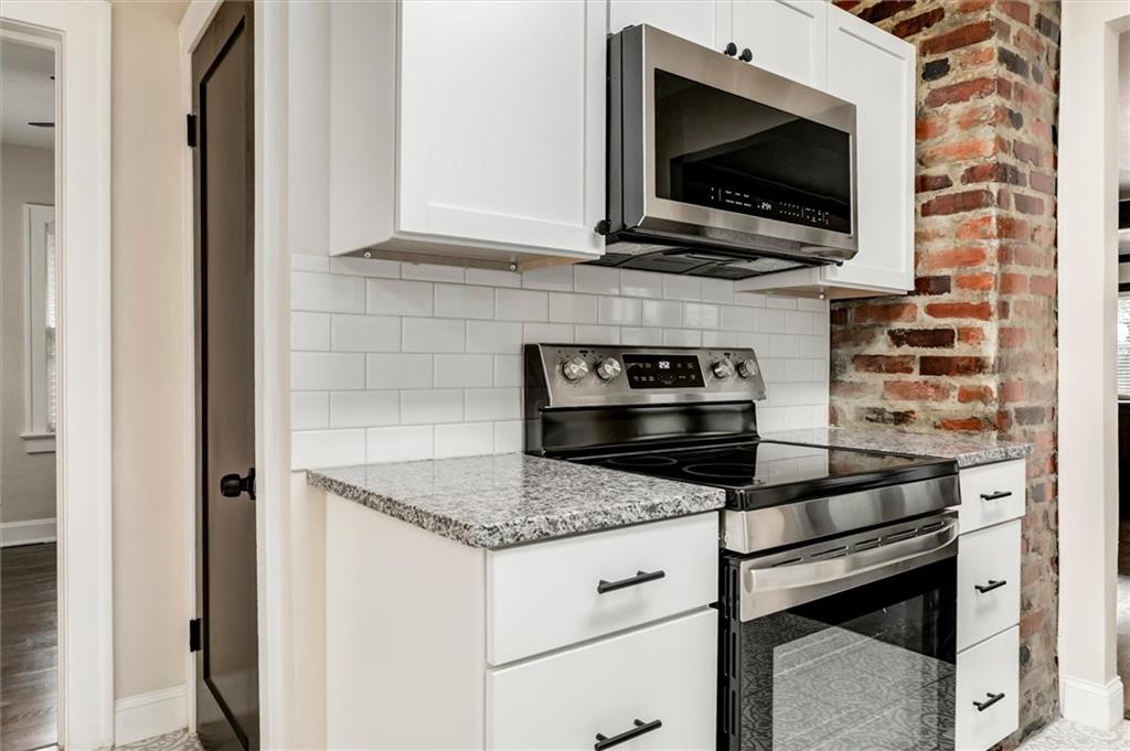 4206 Bell Street Property Photo 9