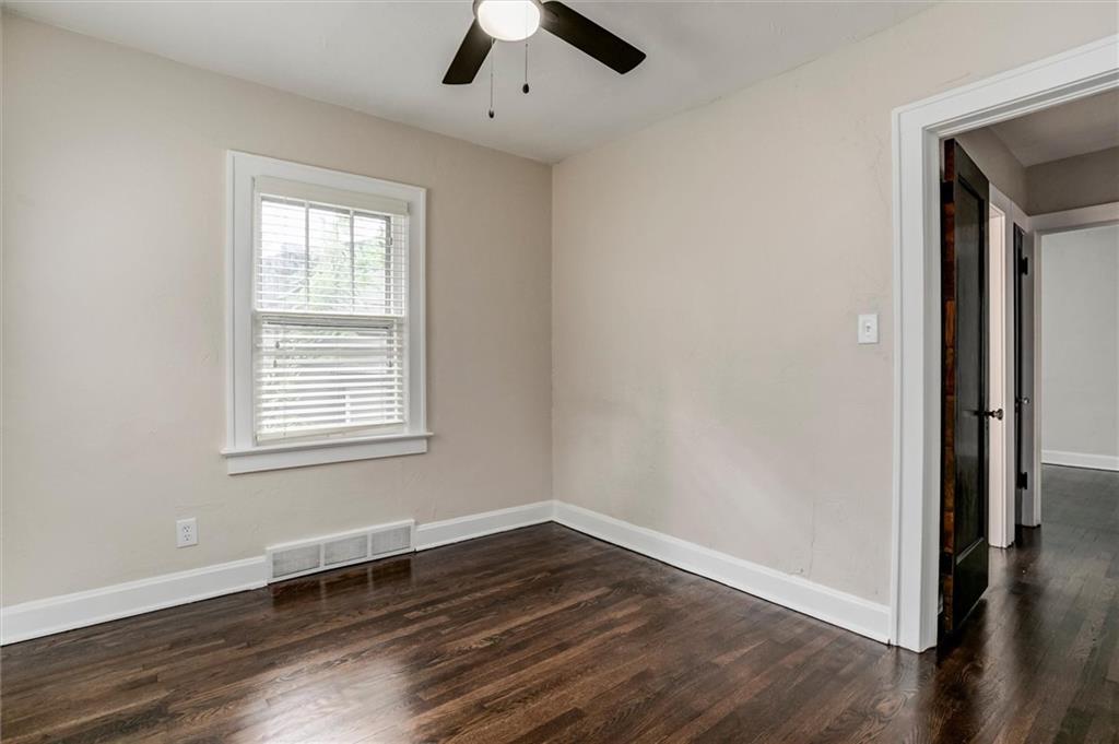 4206 Bell Street Property Photo 12