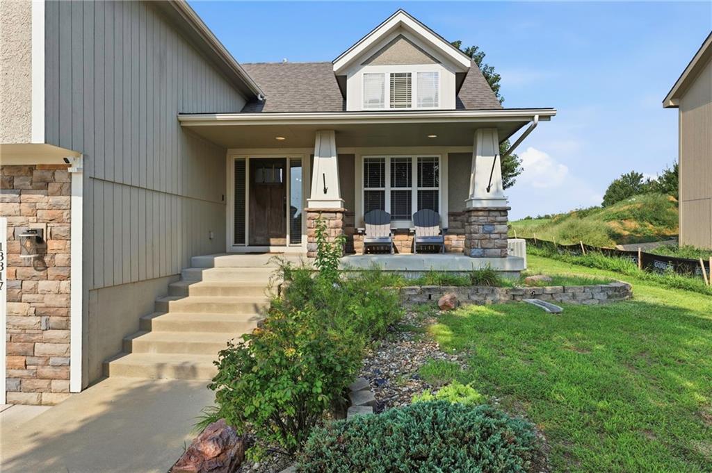 13317 Davis Avenue Property Photo 3