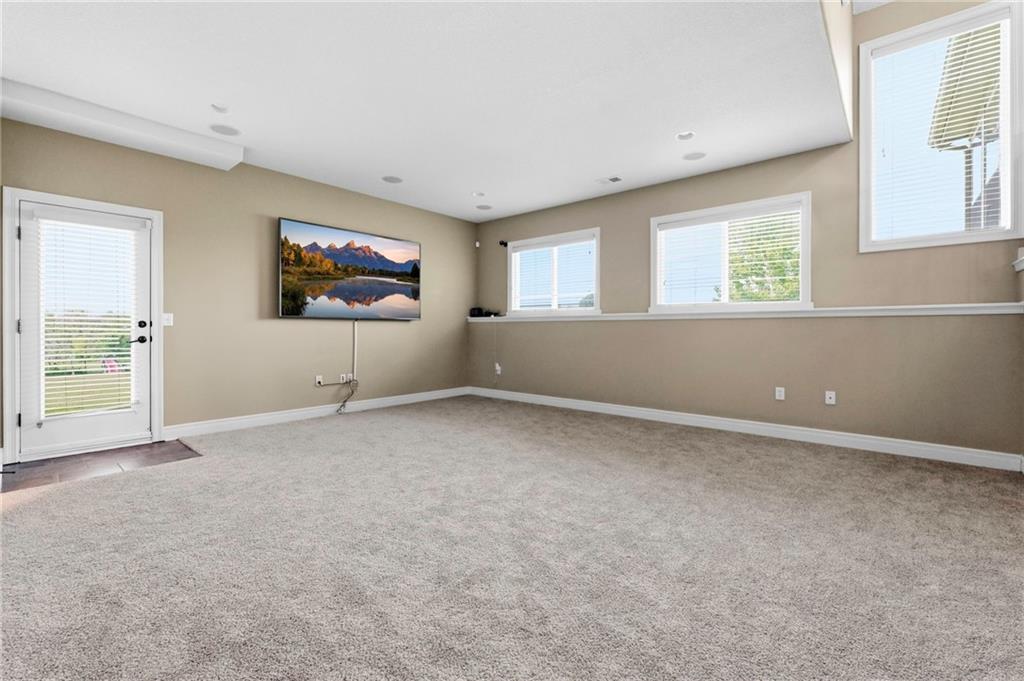 13317 Davis Avenue Property Photo 29