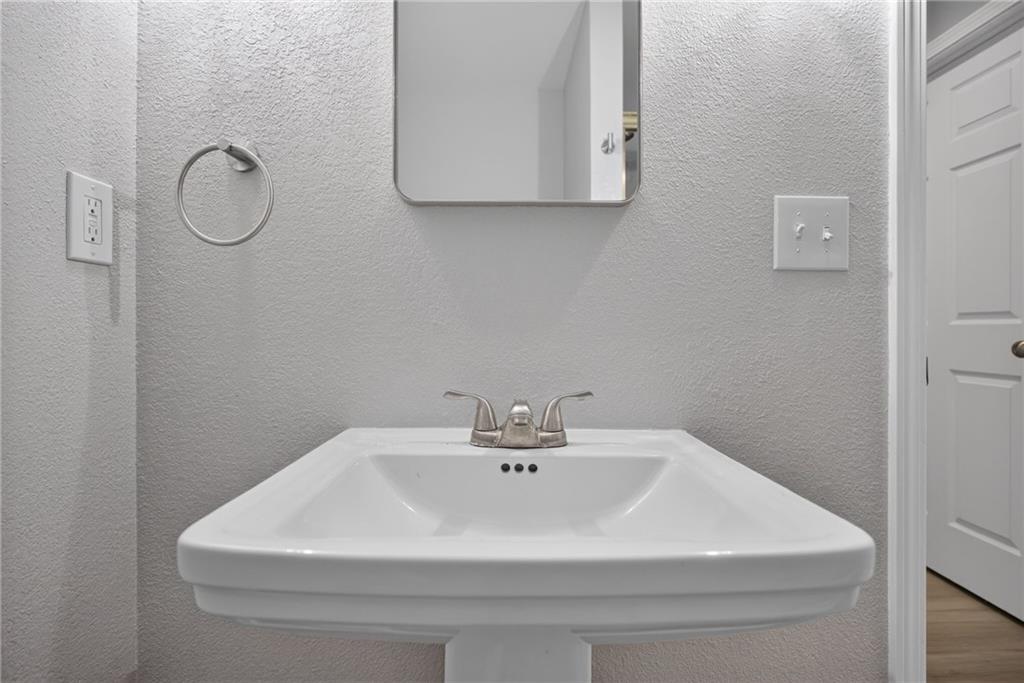 1709 Chadwick Cove Property Photo 34