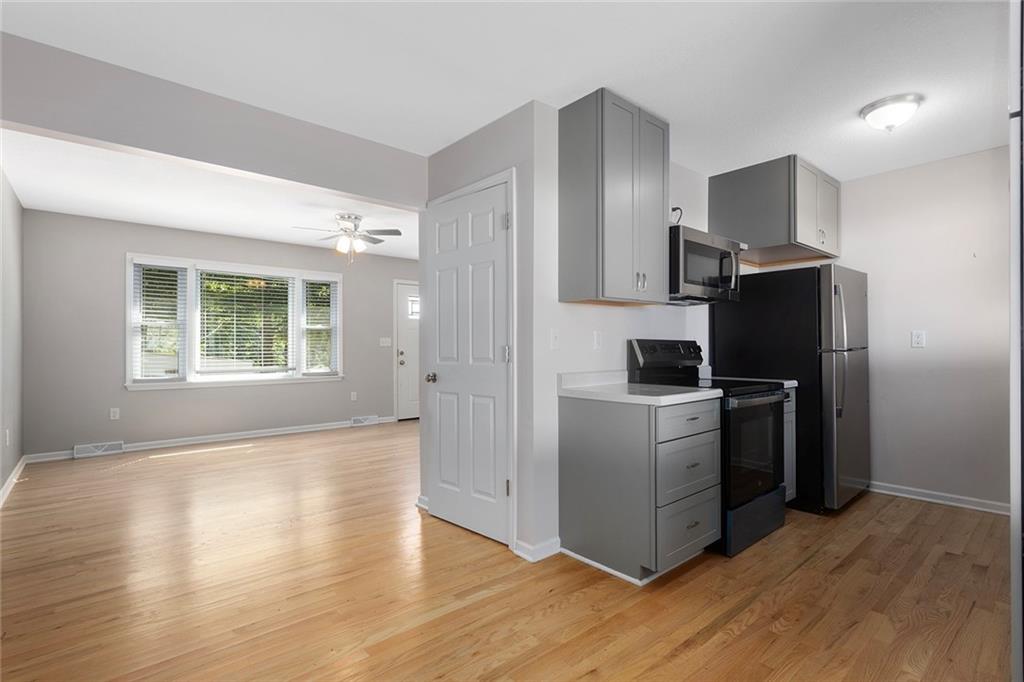 4634 N Denver Avenue Property Photo 6
