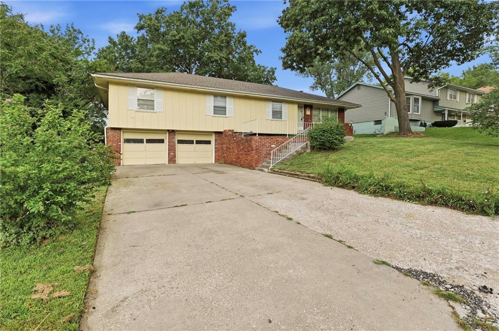 10936 Myrtle Avenue Property Photo 2