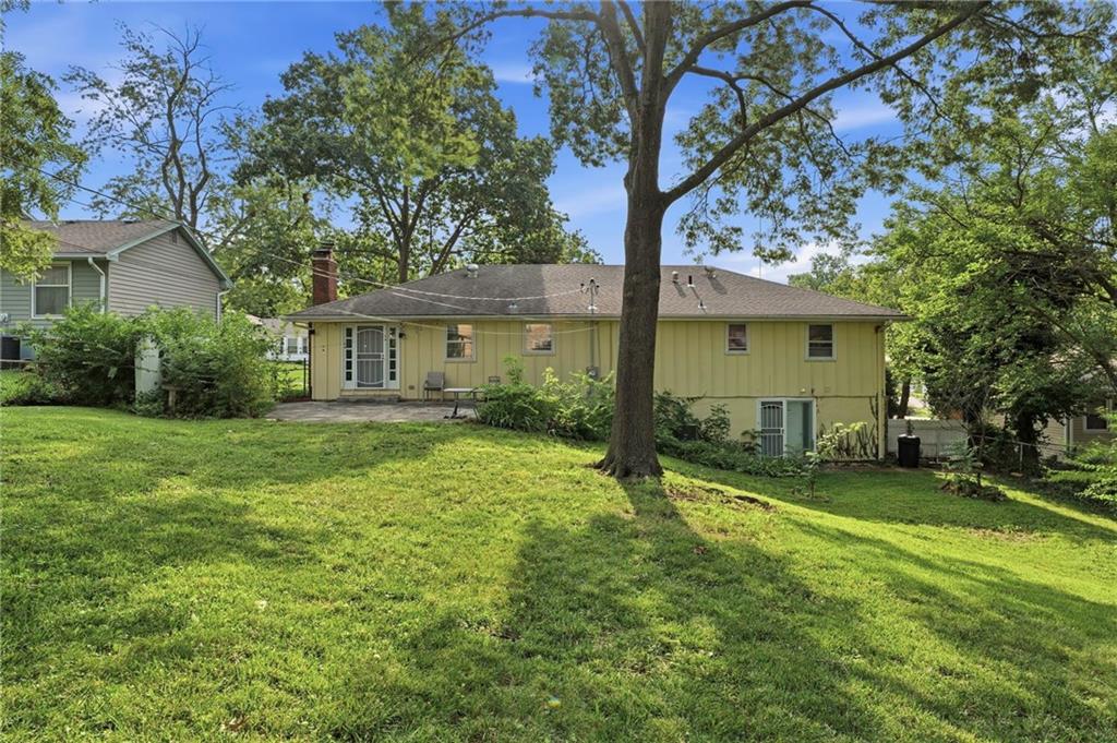 10936 Myrtle Avenue Property Photo 4