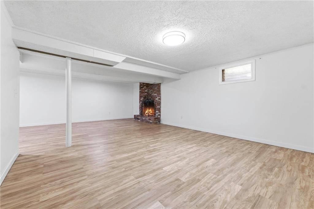 10936 Myrtle Avenue Property Photo 29