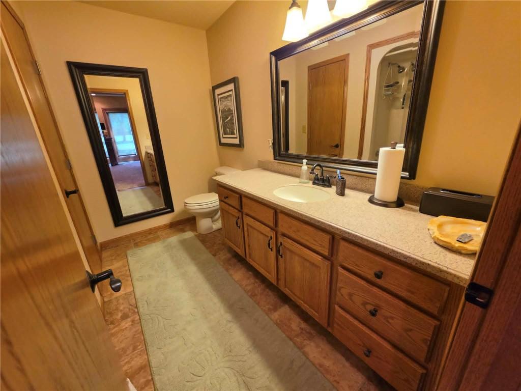 1072 E 610th Avenue Property Photo 29