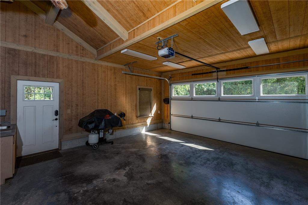 1072 E 610th Avenue Property Photo 44