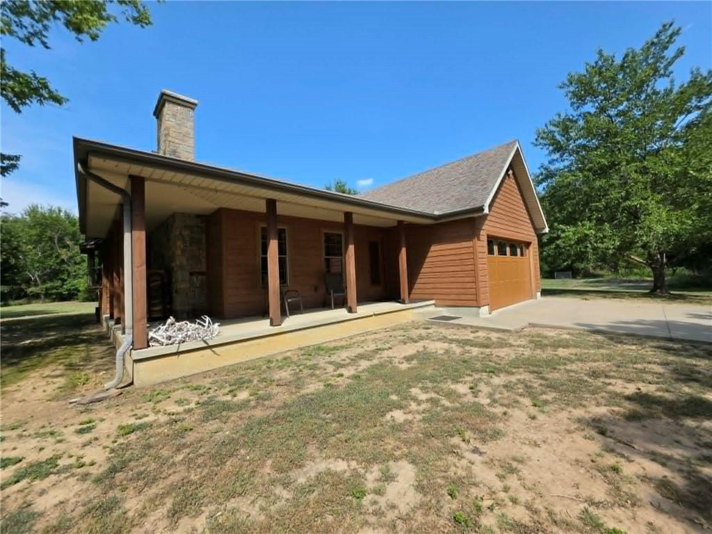 1072 E 610th Avenue Property Photo 82