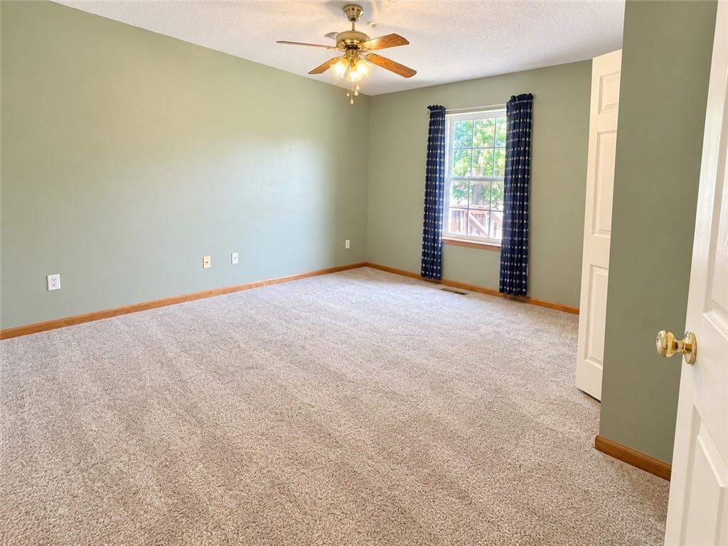 809 Sw Graystone Drive Property Photo 12