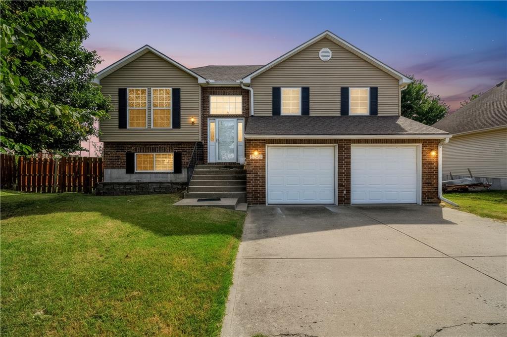 1309 Cloverleaf Court Property Photo 1