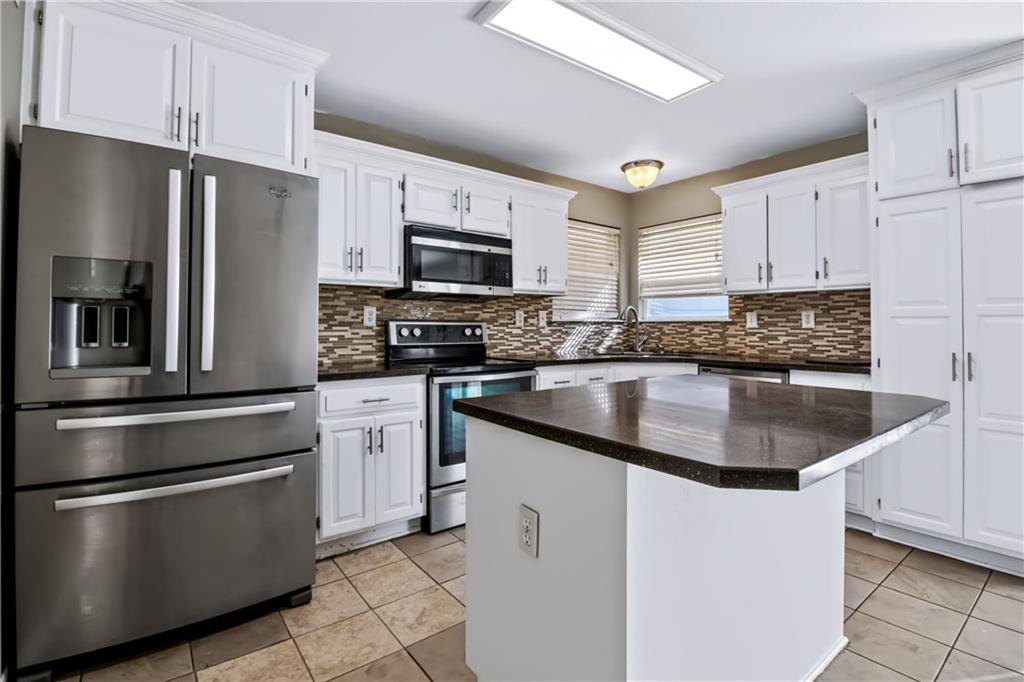 1309 Cloverleaf Court Property Photo 12