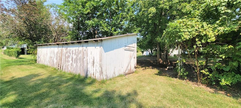 302 N Spruce Street Property Photo 33