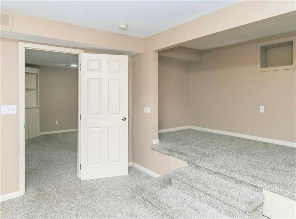 5701 Ne Hidden Meadow Drive Property Photo 8