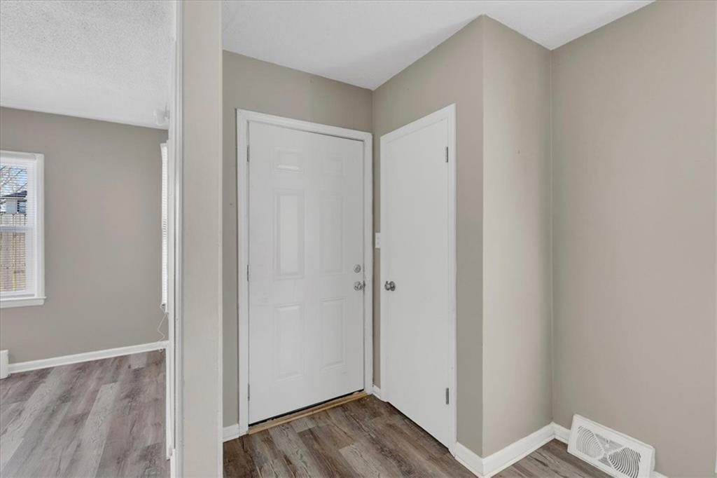 7205 Wabash Avenue Property Photo 6