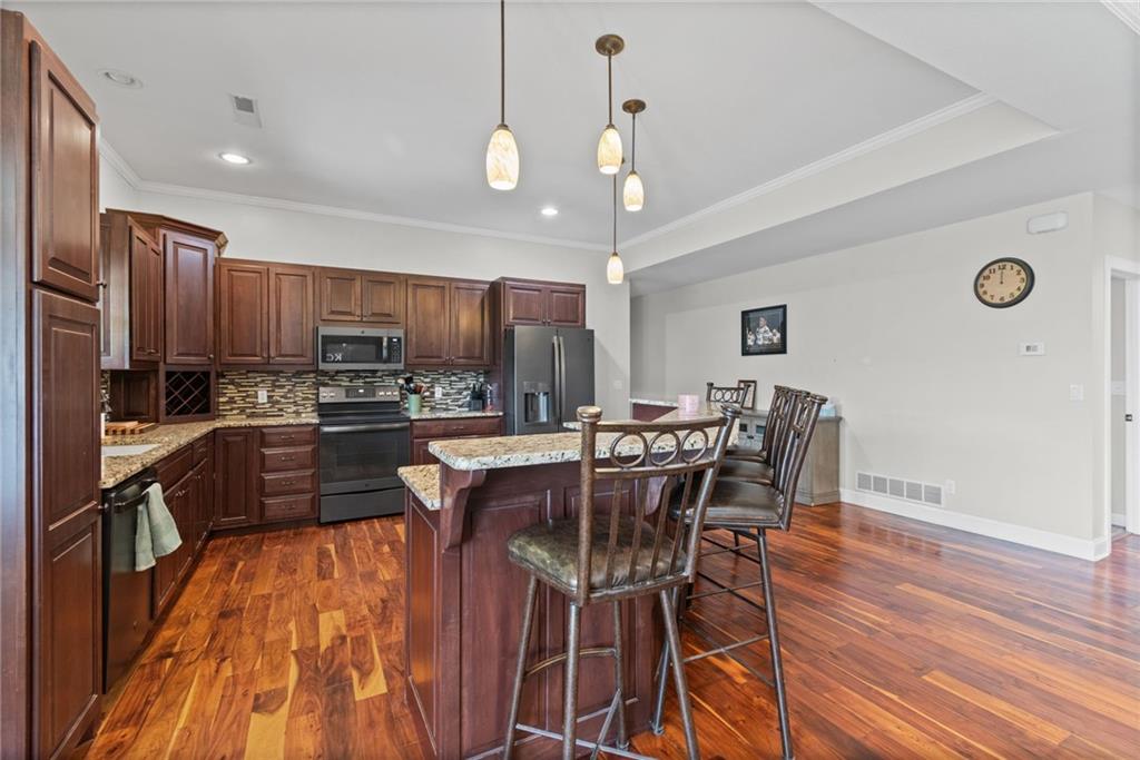 105 S Maple Street Property Photo 10