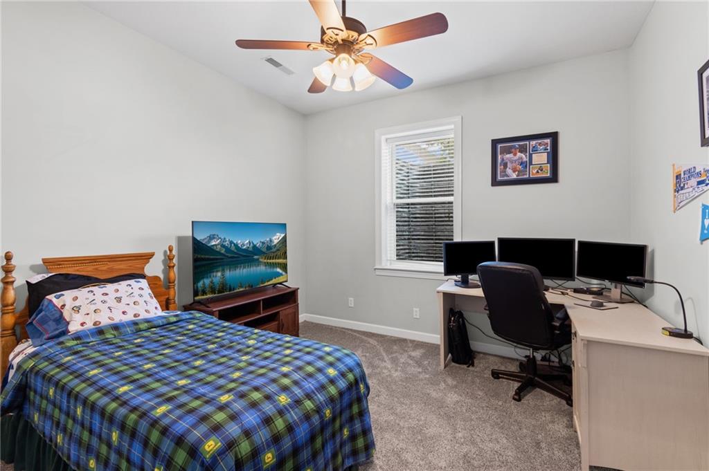 105 S Maple Street Property Photo 15