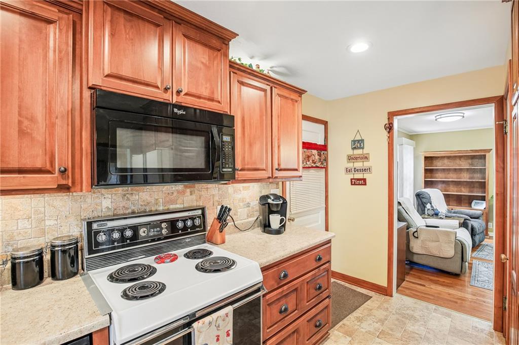 501 Eastwood Road Property Photo 14