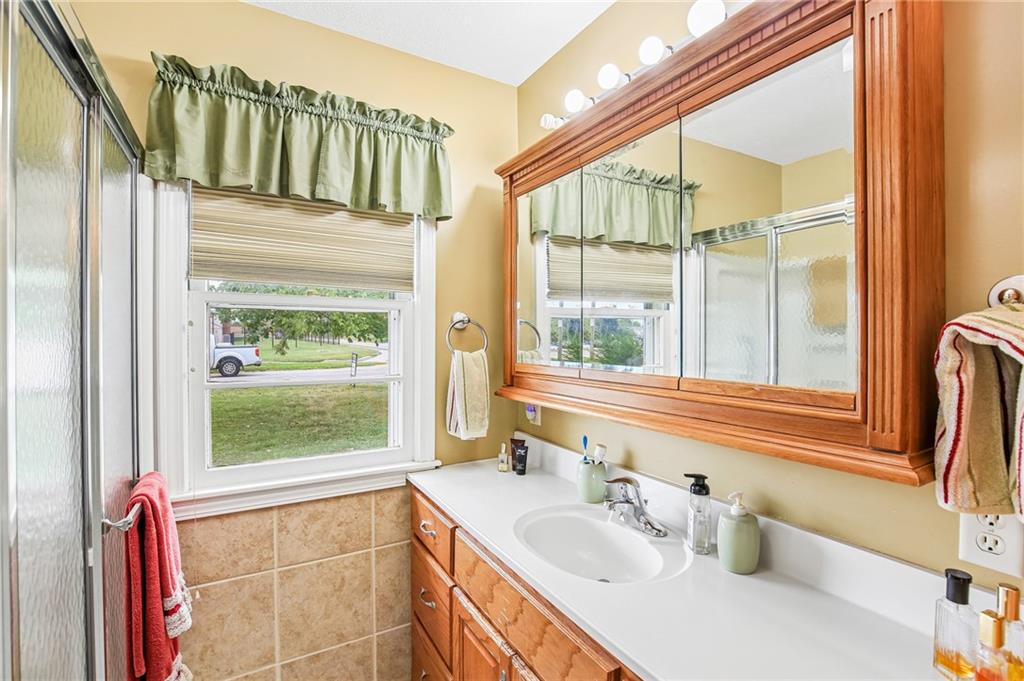 501 Eastwood Road Property Photo 15