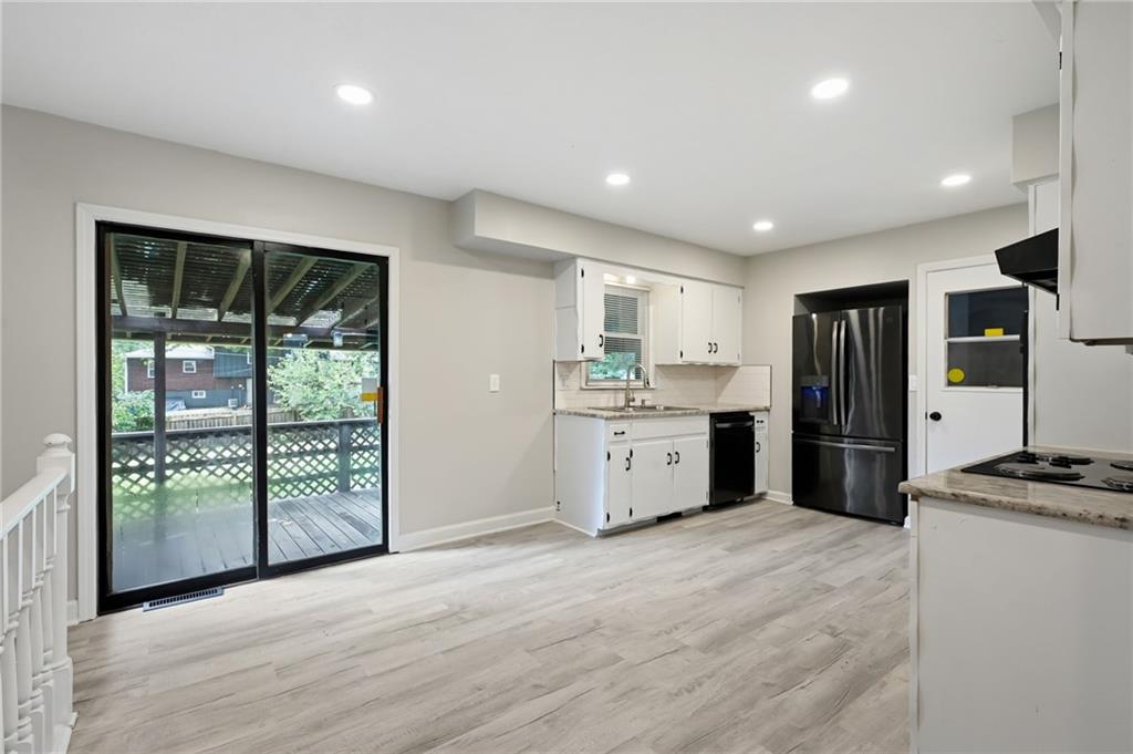705 Ne Darwin Street Property Photo 6