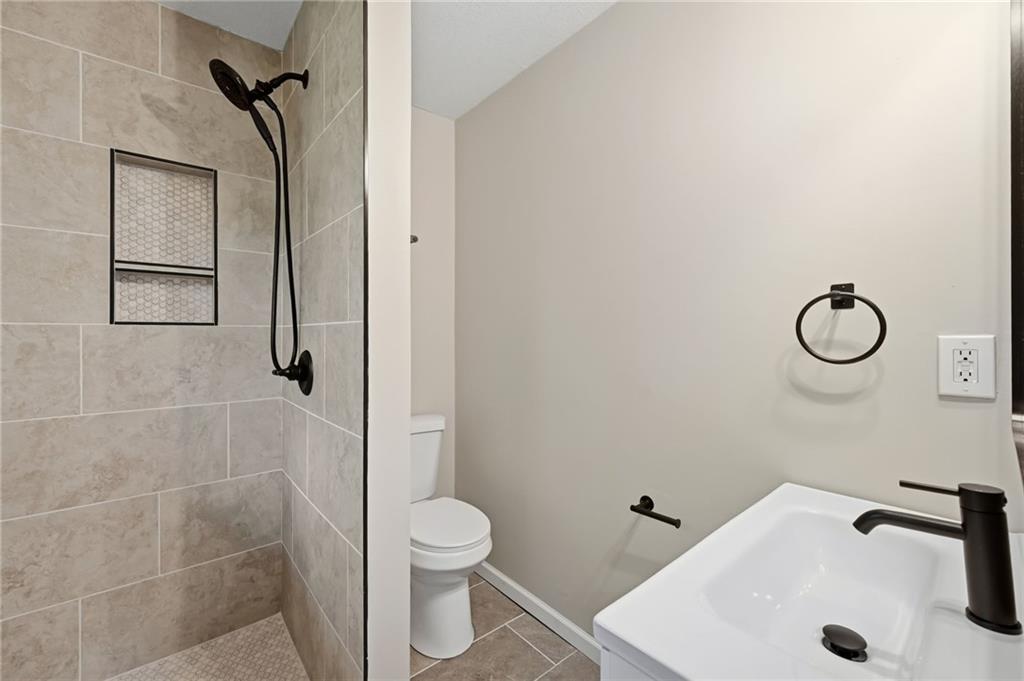 705 Ne Darwin Street Property Photo 19