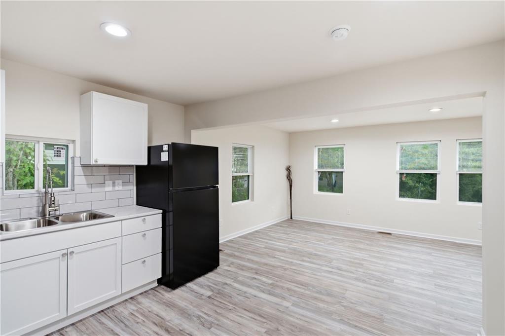 8428 Flora Avenue Property Photo 6