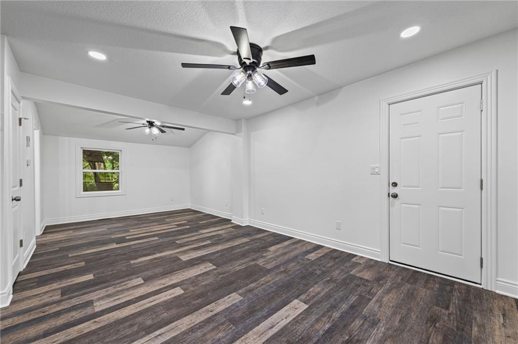 2800 Lafayette Avenue Property Photo 5