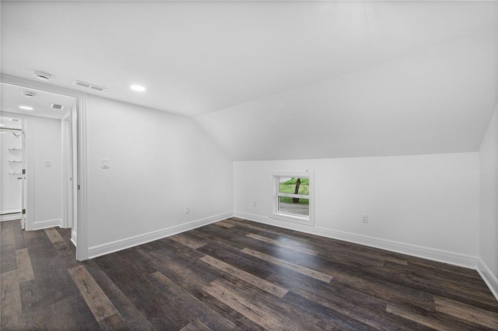 2800 Lafayette Avenue Property Photo 33