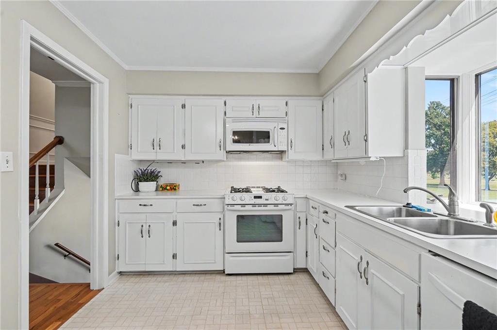 1625 S Orchard Drive Property Photo 8