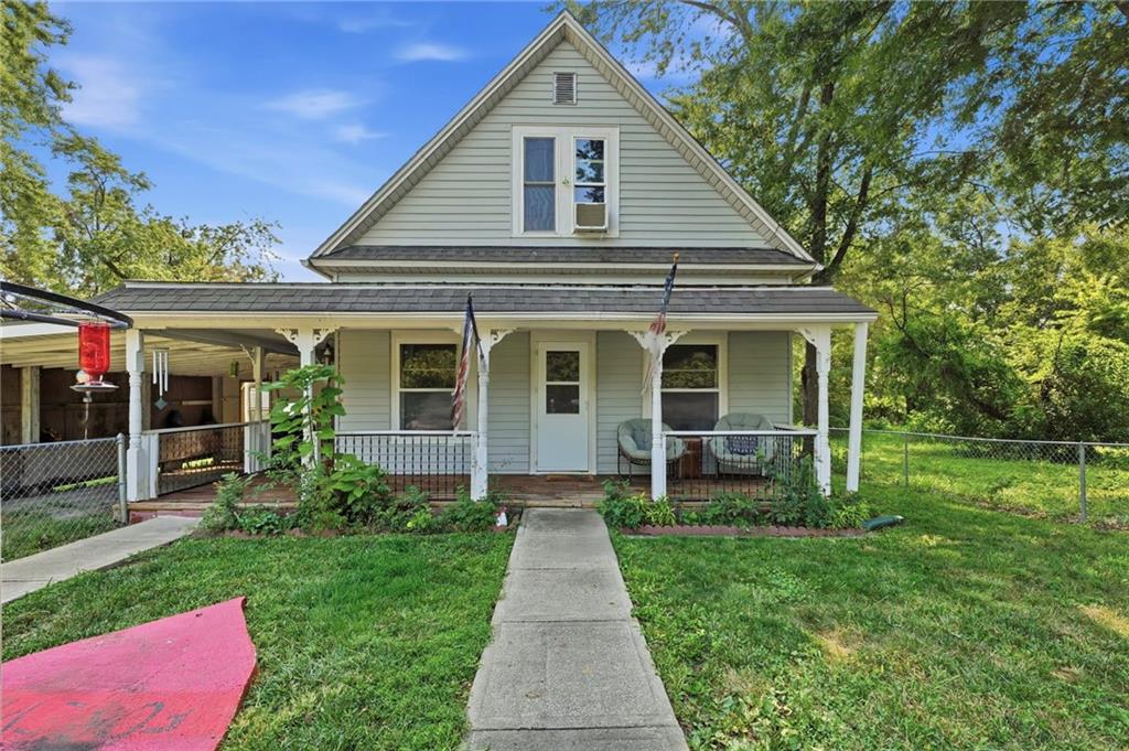 1869 S Broadway Street Property Photo 2
