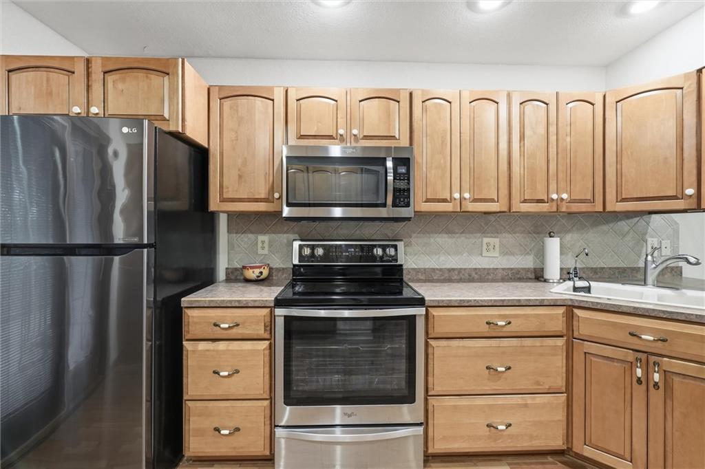 3411 Seminole Drive Property Photo 14